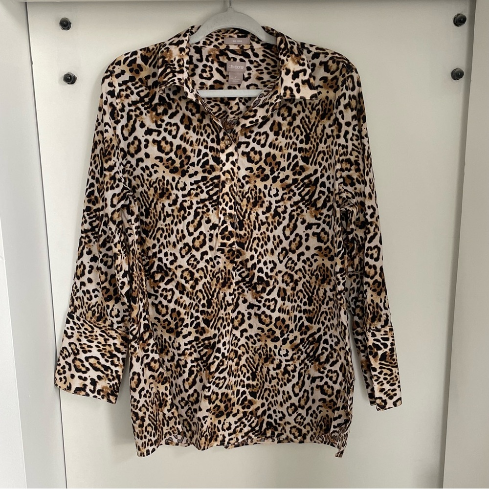 Chicos 2 Button Up Tunic Blouse Top Large Animal Leopard Print Mature Modern